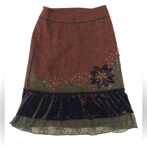 French Connection Floral Applique Skirt xsmall GUC